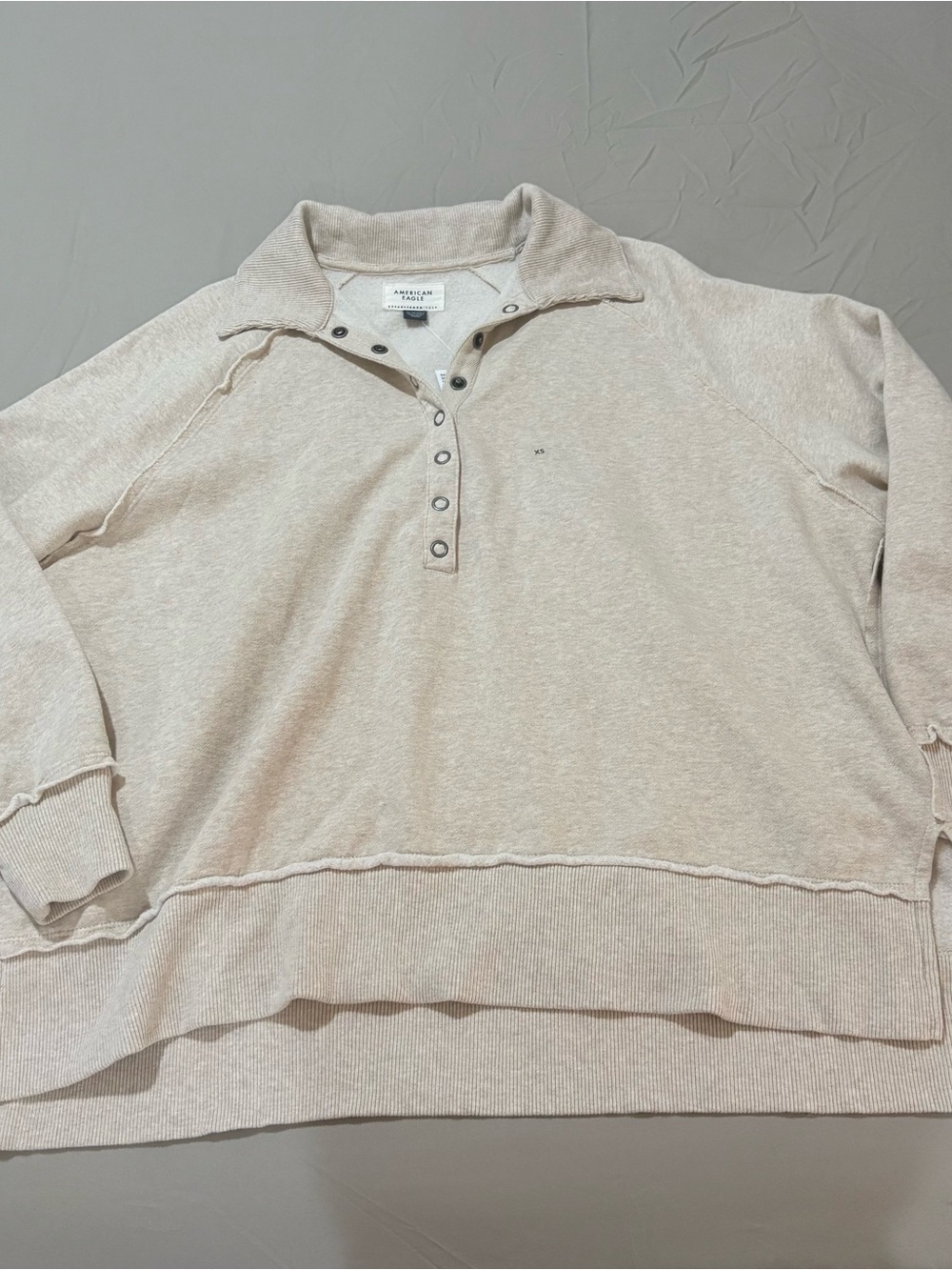 AE big hug sweatshirt